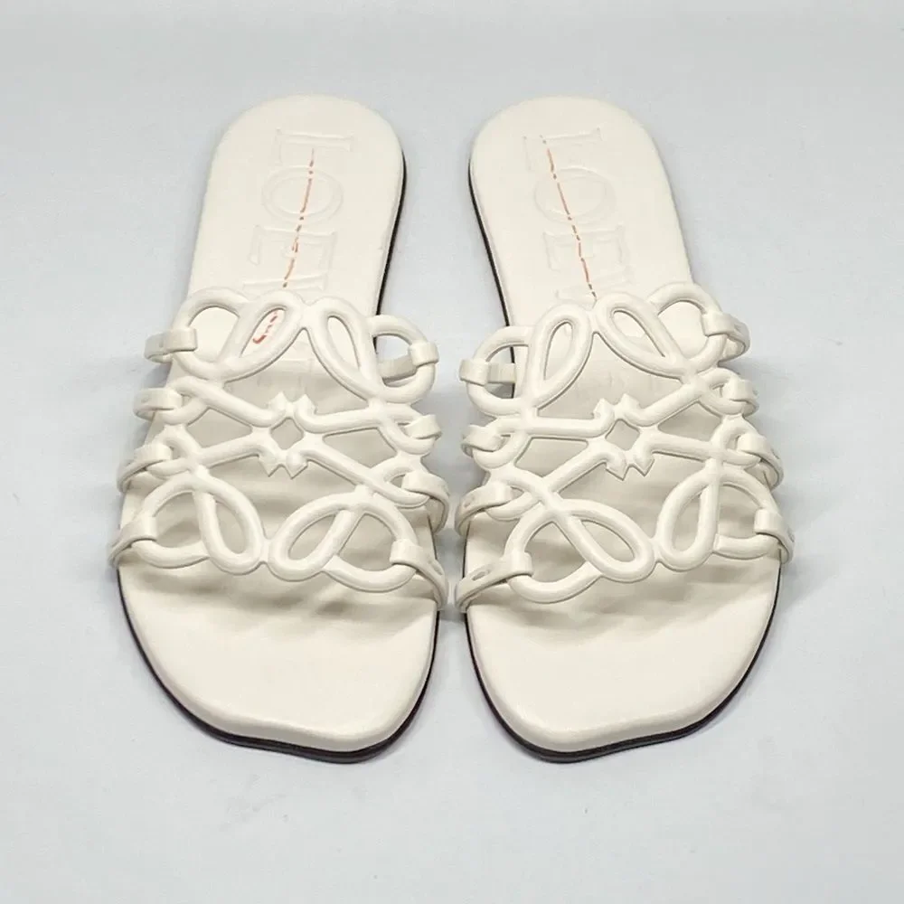 Loewe Petal Anagram slide in soft calfskin size 37